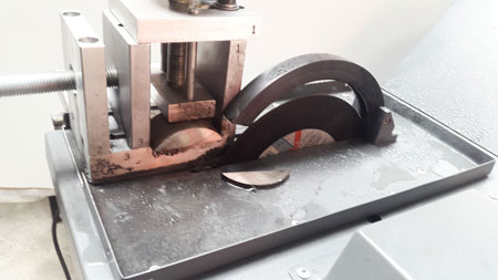 fresh surface cutting sample  laboratory metallographic cutting machine
